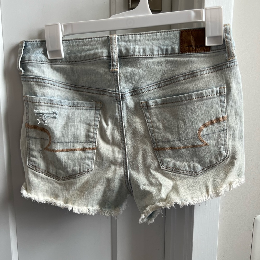 American Eagle High Rise Short - Picture 2 of 2
